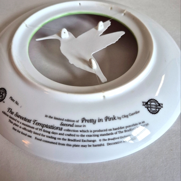 Hummingbird Wall decor plate. Bradford Exchange "Pretty in Pink." - Picture 3 of 3